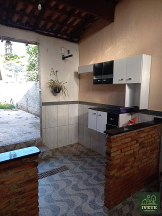 Imagem Casa com 2 Quartos à Venda, 130 m² Imagem Casa com 2 Quartos à Venda, 130 m²