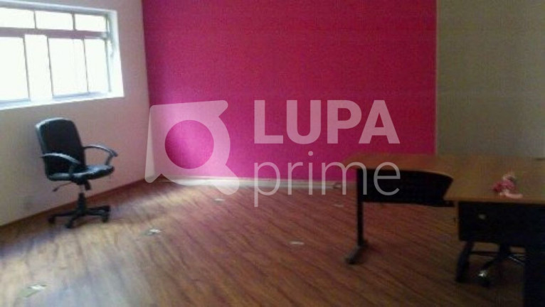 Casa com 3 Quartos à Venda, 210 m² em Vila Gustavo - São Paulo