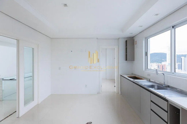 Imagem Apartamento com 2 Quartos à Venda, 252 m² em Centro - Balneário Camboriú Imagem Apartamento com 2 Quartos à Venda, 252 m² em Centro - Balneário Camboriú