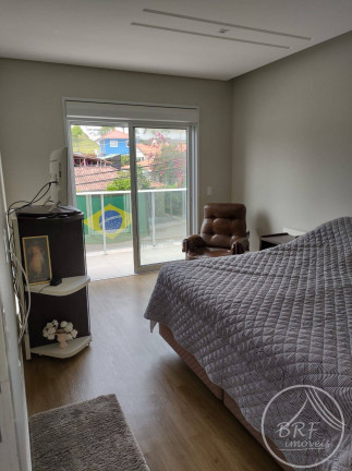 Imagem Casa com 3 Quartos à Venda, 327 m² em Estreito - Florianópolis Imagem Casa com 3 Quartos à Venda, 327 m² em Estreito - Florianópolis
