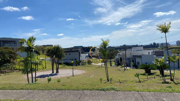 Terreno à Venda, 368 m² em Condomínio Verana - São José Dos Campos