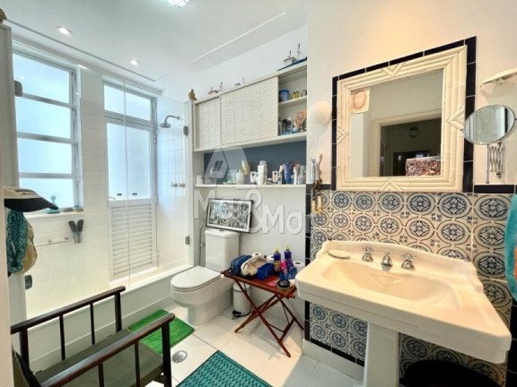 Imagem Apartamento com 3 Quartos à Venda, 153 m² em Pitangueiras - Guarujá
