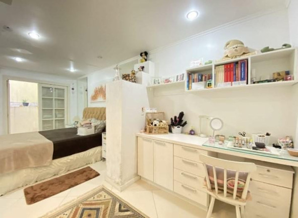 Imagem Imóvel com 2 Quartos à Venda, 79 m² em Floresta - Porto Alegre Imagem Imóvel com 2 Quartos à Venda, 79 m² em Floresta - Porto Alegre