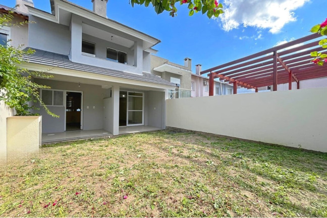 Imagem Casa com 3 Quartos à Venda, 230 m² em Hípica - Porto Alegre Imagem Casa com 3 Quartos à Venda, 230 m² em Hípica - Porto Alegre