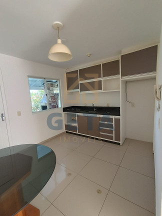 Sobrado com 2 Quartos à Venda, 69 m² em Lídia Duarte - Camboriú