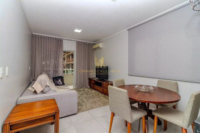 Imagem Apartamento com 2 Quartos à Venda, 70 m² em Pioneiros - Balneário Camboriú Imagem Apartamento com 2 Quartos à Venda, 70 m² em Pioneiros - Balneário Camboriú