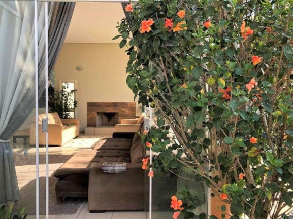 Imagem Casa com 4 Quartos à Venda, 320 m² em Petit Village - Cotia Imagem Casa com 4 Quartos à Venda, 320 m² em Petit Village - Cotia