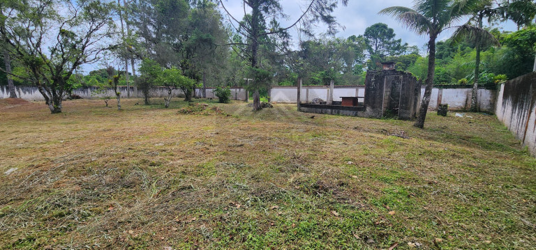 Terreno à Venda, 2.000 m² em Jardim Umuarama - Itanhaém