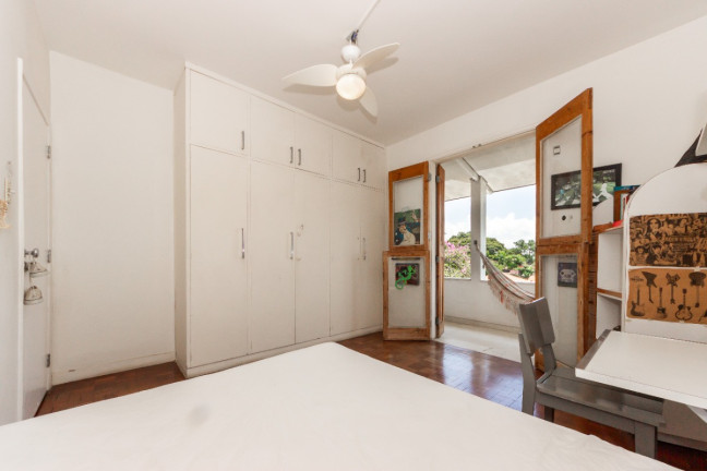 Imagem Casa com 3 Quartos à Venda, 333 m² em Sumaré - São Paulo Imagem Casa com 3 Quartos à Venda, 333 m² em Sumaré - São Paulo