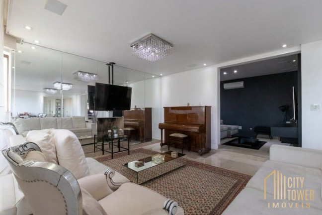 Apartamento com 4 Quartos à Venda, 260 m² em Aclimação - São Paulo
