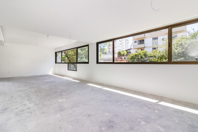 Imagem Imóvel com 3 Quartos à Venda, em Petrópolis - Porto Alegre Imagem Imóvel com 3 Quartos à Venda, em Petrópolis - Porto Alegre