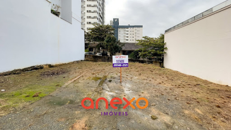 Imagem Terreno à Venda, 300 m² em Vila Nova - Blumenau Imagem Terreno à Venda, 300 m² em Vila Nova - Blumenau