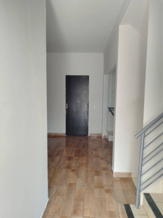 Imagem Sobrado com 3 Quartos para Alugar,  em Jardim Vale Das Perobas Ii - Arapongas