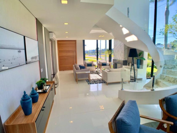 Imagem Casa com 3 Quartos à Venda, 300 m² em Centro - Xangri-lá