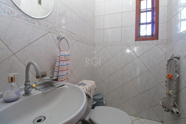 Imagem Casa com 4 Quartos à Venda, 300 m² em Glória - Porto Alegre