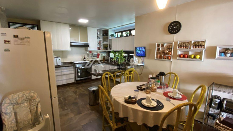Imagem Casa com 4 Quartos à Venda, 450 m² em Papicu - Fortaleza