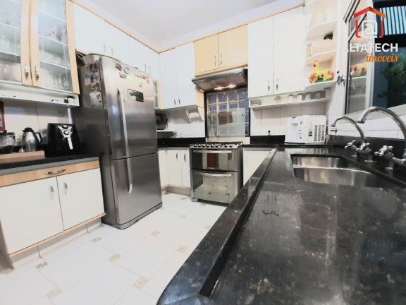 Imagem Casa com 3 Quartos à Venda, 210 m² em Jardim Centenário - Poços De Caldas