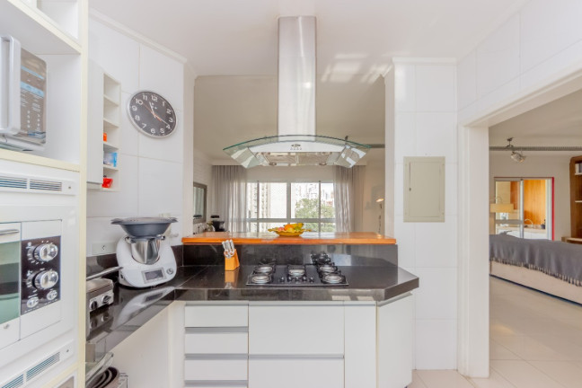 Imagem Apartamento com 3 Quartos à Venda, 129 m² em Vila Suzana - São Paulo