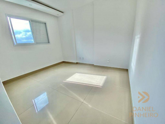 Imagem Apartamento com 2 Quartos à Venda, 80 m² em Vila Guilhermina - Praia Grande