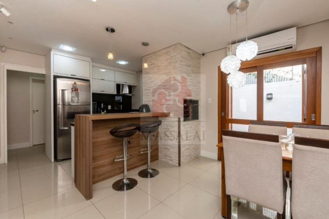 Imagem Casa com 3 Quartos à Venda, 70 m² em Agronomia - Porto Alegre