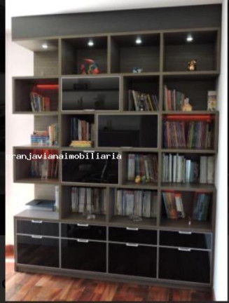 Imagem Casa à Venda, em São Paulo 2 - Cotia Imagem Casa à Venda, em São Paulo 2 - Cotia
