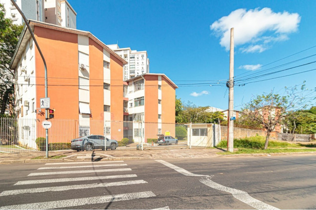 Imagem Imóvel com 3 Quartos à Venda, 64 m² em Higienópolis - Porto Alegre