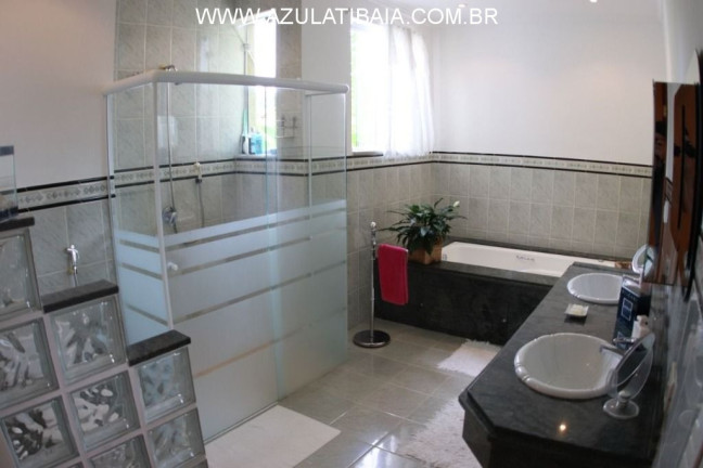 Imagem Casa com 3 Quartos à Venda, 480 m² em Vila Petrópolis - Atibaia