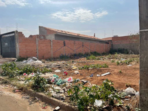 Imagem Terreno à Venda, 250 m² em Jardim Milenium - Pirassununga Imagem Terreno à Venda, 250 m² em Jardim Milenium - Pirassununga