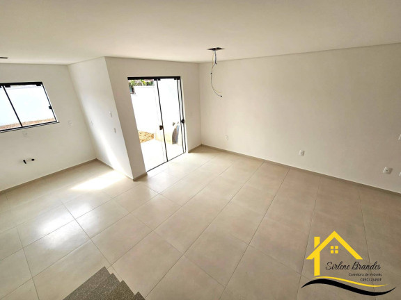 Imagem Casa com 3 Quartos à Venda, 150 m² em Costeira - Balneário Barra Do Sul Imagem Casa com 3 Quartos à Venda, 150 m² em Costeira - Balneário Barra Do Sul