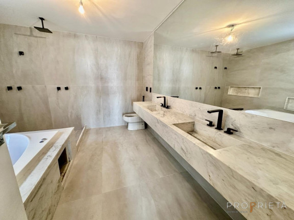 Casa de Condomínio com 4 Quartos à Venda, 500 m² em Barra Da Tijuca - Rio De Janeiro