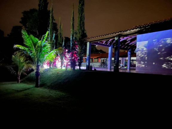 Imagem Chácara com 4 Quartos à Venda, 1.350 m² em Campo Do Meio - Araçoiaba Da Serra Imagem Chácara com 4 Quartos à Venda, 1.350 m² em Campo Do Meio - Araçoiaba Da Serra