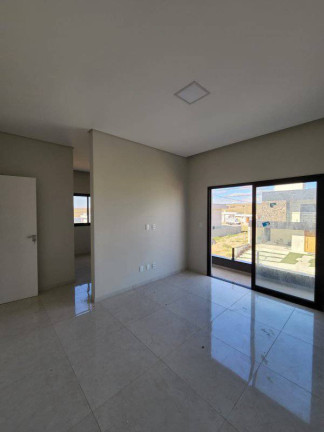 Imagem Casa com 3 Quartos à Venda, 250 m² em Parque Residencial Maria Elmira - Caçapava