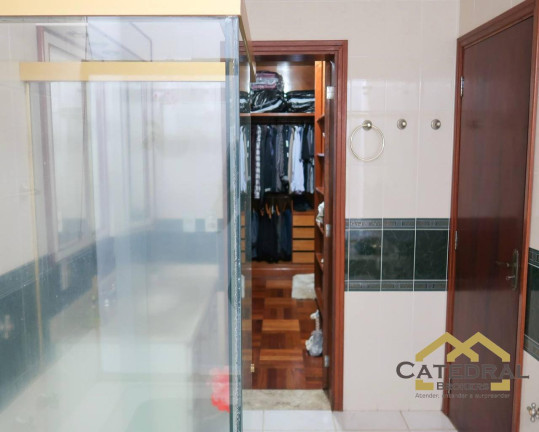 Imagem Casa com 4 Quartos para Alugar, 232 m² em Caxambu - Jundiaí Imagem Casa com 4 Quartos para Alugar, 232 m² em Caxambu - Jundiaí