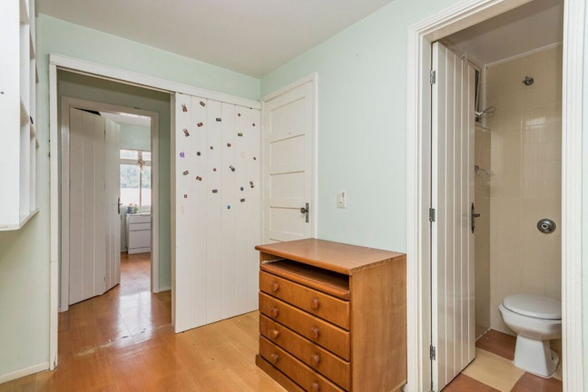 Imagem Imóvel com 2 Quartos à Venda, 79 m² em Menino Deus - Porto Alegre Imagem Imóvel com 2 Quartos à Venda, 79 m² em Menino Deus - Porto Alegre