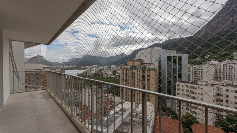 Imagem Imóvel com 2 Quartos à Venda, 93 m² em Humaitá - Rio De Janeiro