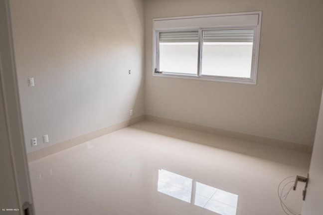 Casa com 5 Quartos à Venda, 343 m² em Jardins Valência - Goiânia
