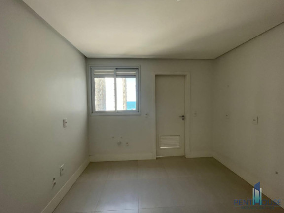 Imagem Apartamento com 3 Quartos à Venda, 136 m² em Centro - Balneário Camboriú