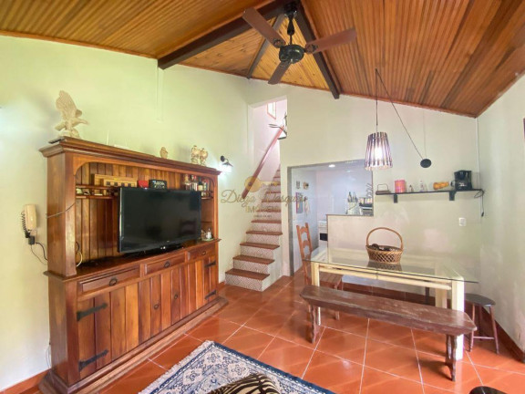 Imagem Casa com 5 Quartos à Venda, 1.814 m² em Albuquerque - Teresópolis