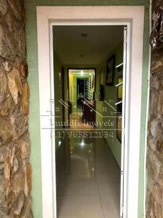 Imagem Sobrado com 3 Quartos à Venda, 135 m² em Jardim Santa Maria - Osasco Imagem Sobrado com 3 Quartos à Venda, 135 m² em Jardim Santa Maria - Osasco