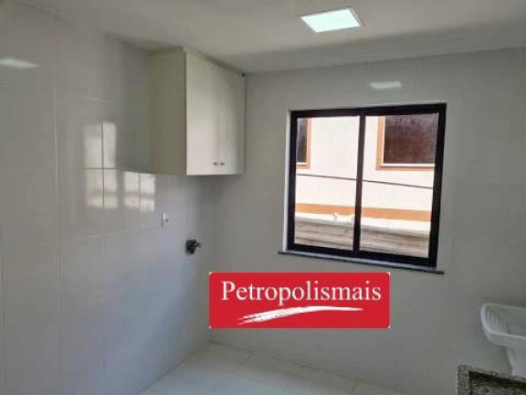 Imagem Apartamento com 2 Quartos à Venda,  em São Sebastião - Petrópolis