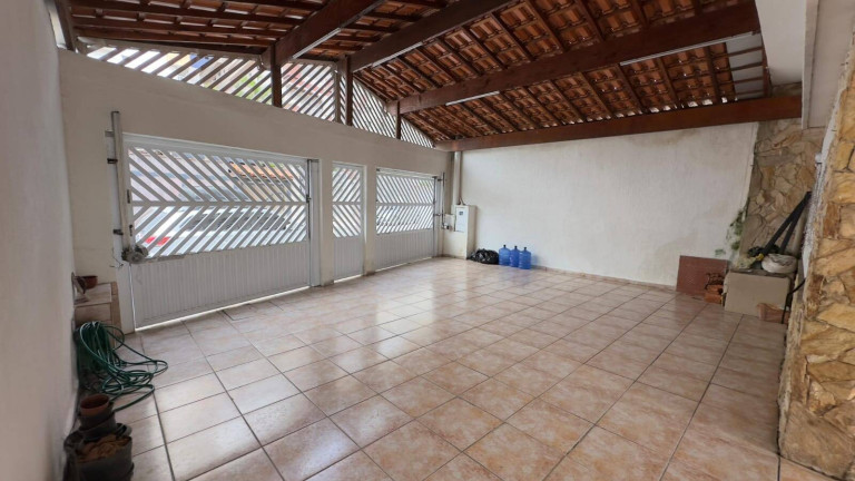 Casa com 3 Quartos à Venda, 178 m² em Vila Caiçara - Praia Grande