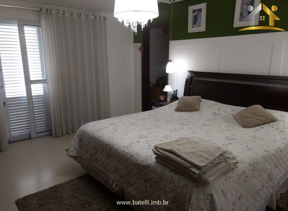 Imagem Casa com 3 Quartos à Venda, 777 m² em Granja Viana - Cotia Imagem Casa com 3 Quartos à Venda, 777 m² em Granja Viana - Cotia
