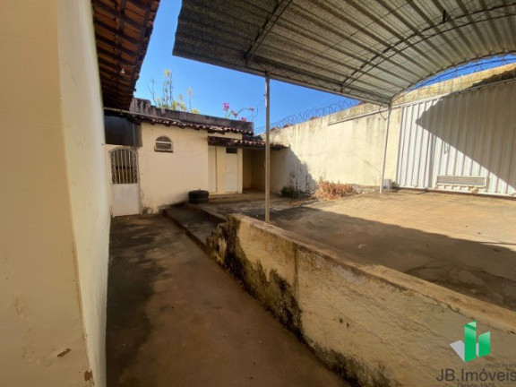 Imagem Casa com 3 Quartos à Venda, 150 m² em Melo - Montes Claros
