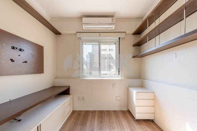 Imagem Apartamento com 2 Quartos à Venda, 67 m² em Moinhos De Vento - Porto Alegre