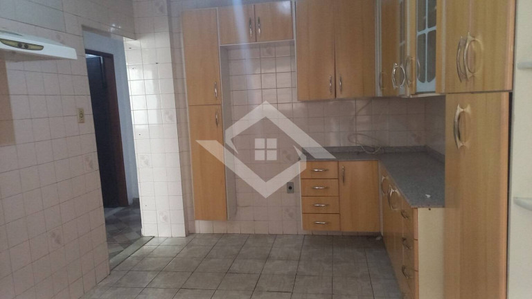 Imagem Casa com 4 Quartos para Alugar, 128 m² em Campo Grande - Rio De Janeiro Imagem Casa com 4 Quartos para Alugar, 128 m² em Campo Grande - Rio De Janeiro