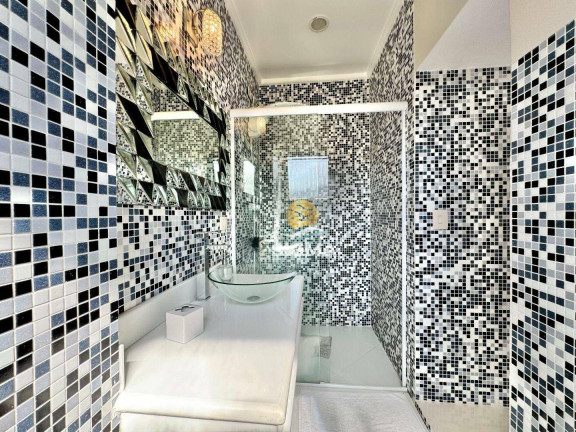 Imagem Cobertura com 5 Quartos à Venda ou Locação, 360 m² em Pitangueiras - Guarujá Imagem Cobertura com 5 Quartos à Venda ou Locação, 360 m² em Pitangueiras - Guarujá