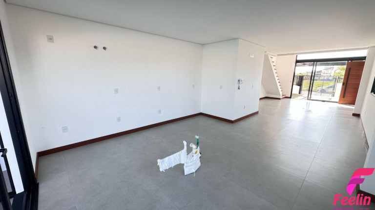 Imagem Casa com 3 Quartos à Venda, 163 m² em Campeche - Florianópolis