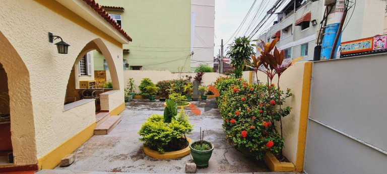 Imagem Casa com 3 Quartos à Venda ou Locação, 188 m² em Centro - Nova Iguaçu