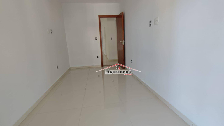 Imagem Apartamento com 3 Quartos à Venda, 144 m² em Canto Do Forte - Praia Grande Imagem Apartamento com 3 Quartos à Venda, 144 m² em Canto Do Forte - Praia Grande