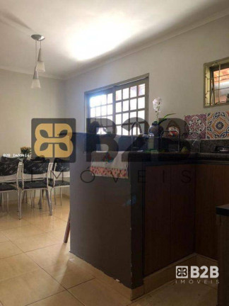 Imagem Casa com 3 Quartos à Venda, 157 m² em Núcleo Habitacional Mary Dota - Bauru Imagem Casa com 3 Quartos à Venda, 157 m² em Núcleo Habitacional Mary Dota - Bauru